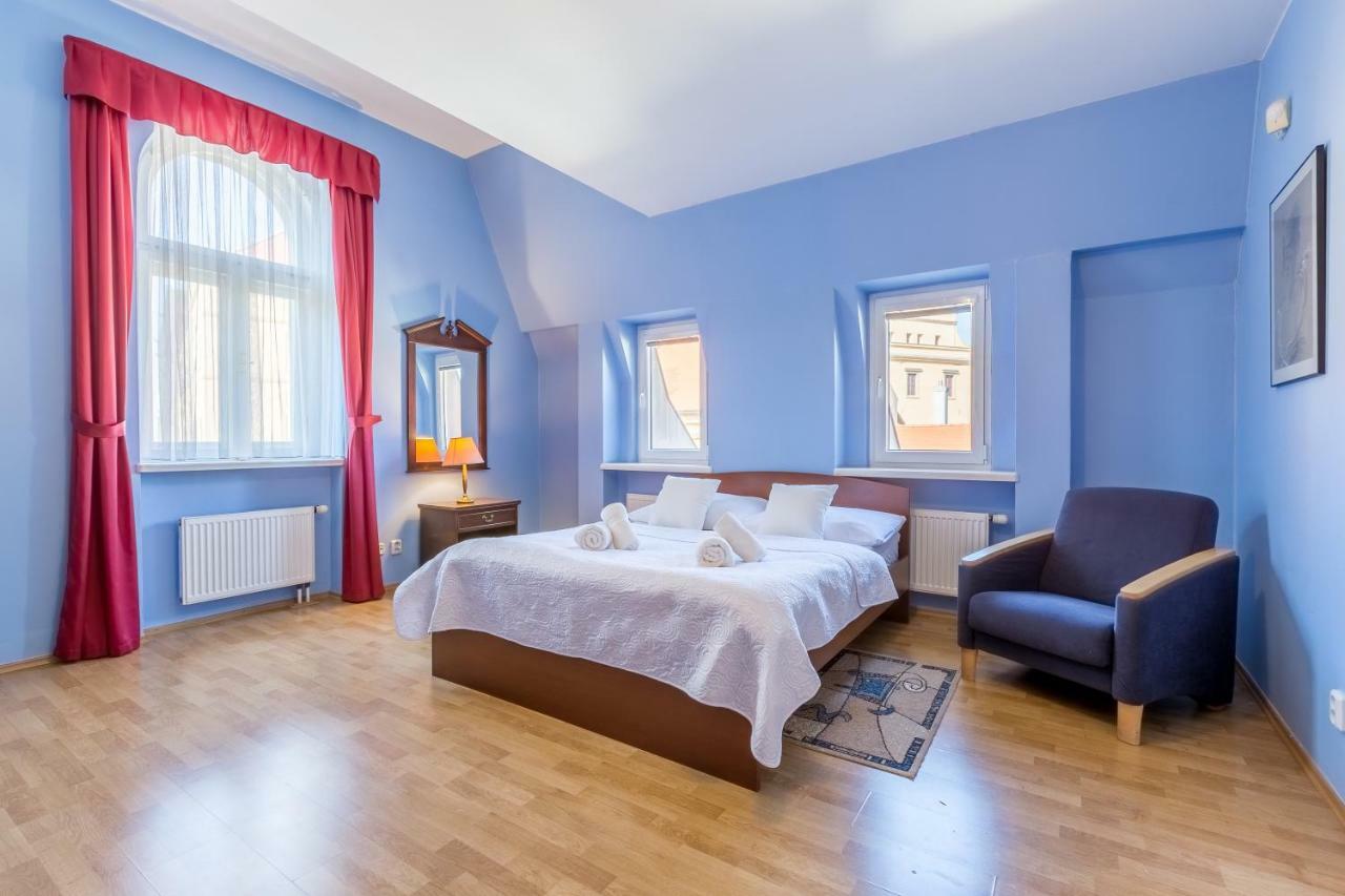 Hotel U Rytire Melnik Exterior photo